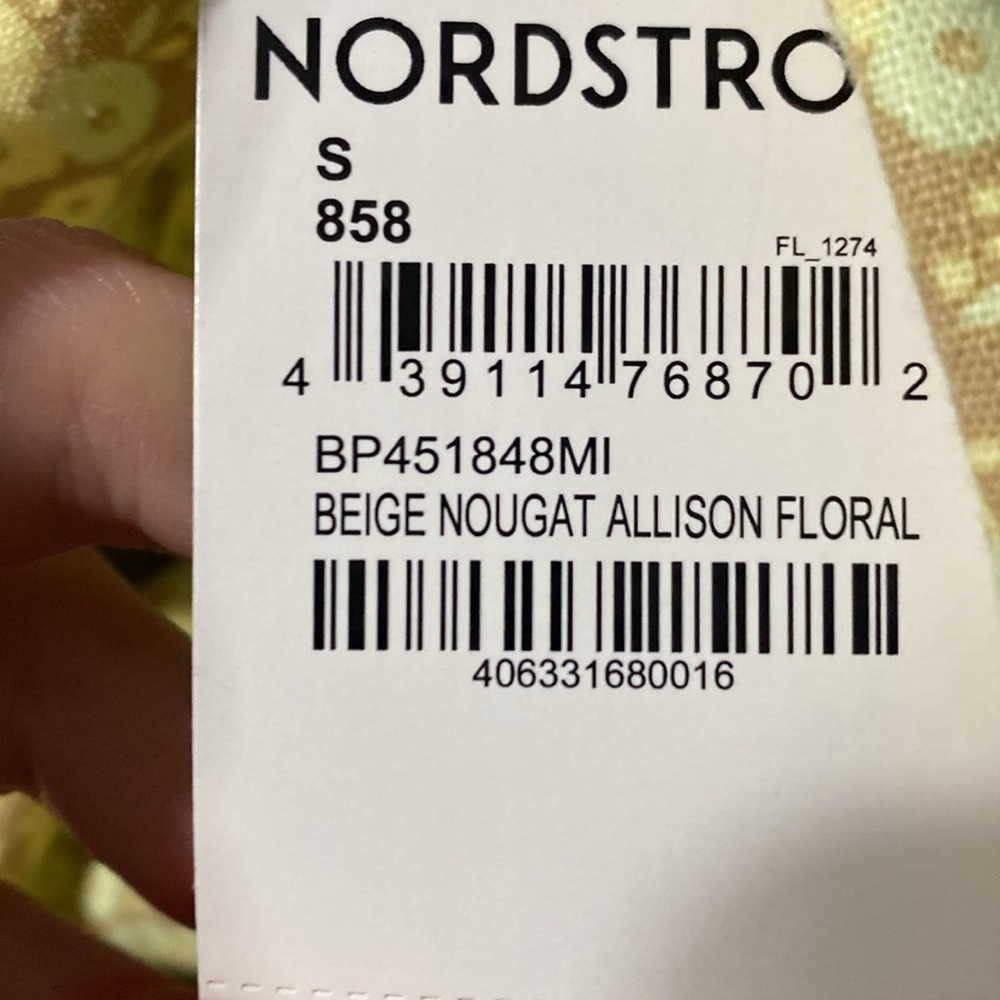 NWT Nordstrom BP Beige Nougat Allison Floral Puff Sleeve Crop Top Size Small - Picture 9 of 9